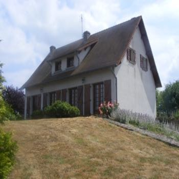 Offres de location Maison Bourg-le-Comte 71110