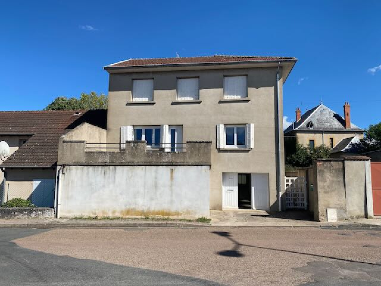 Vente Maison de 120m2 habitables env. Proche commerces à pied