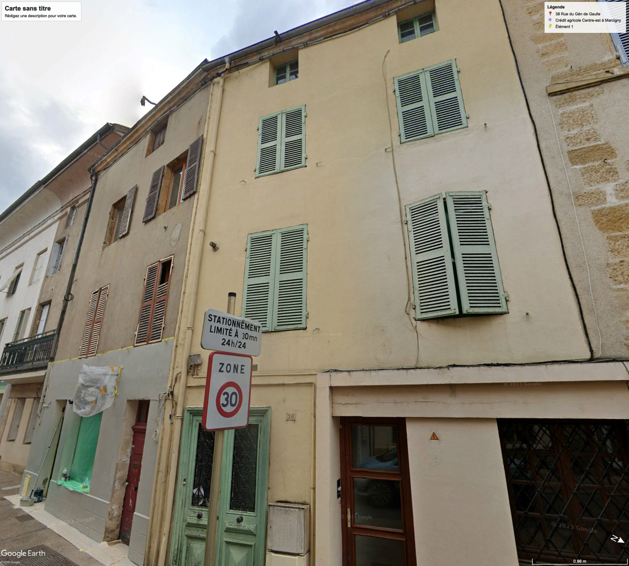 Petite maison de ville à rénover. 65 m2 hab.